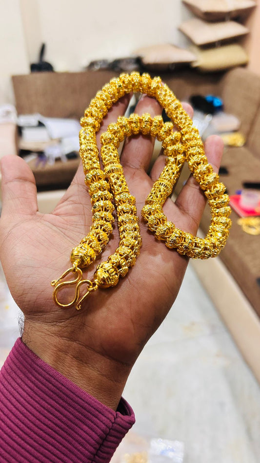 GOLD PLATED BROAD CHAIN